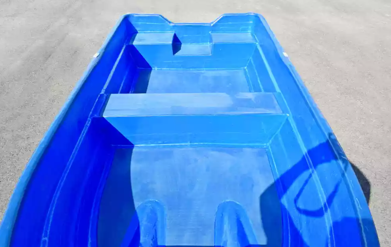 Стеклопластиковая лодка Neman-340 (тримаран) в Ростове-на-Дону