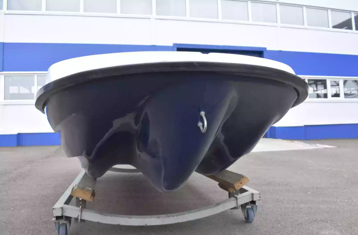 Стеклопластиковая лодка Пингвин New (тримаран) в Ростове-на-Дону