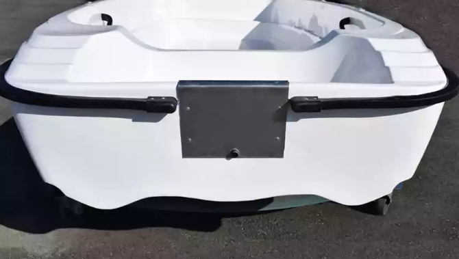 Стеклопластиковая лодка Пингвин (тримаран) в Ростове-на-Дону