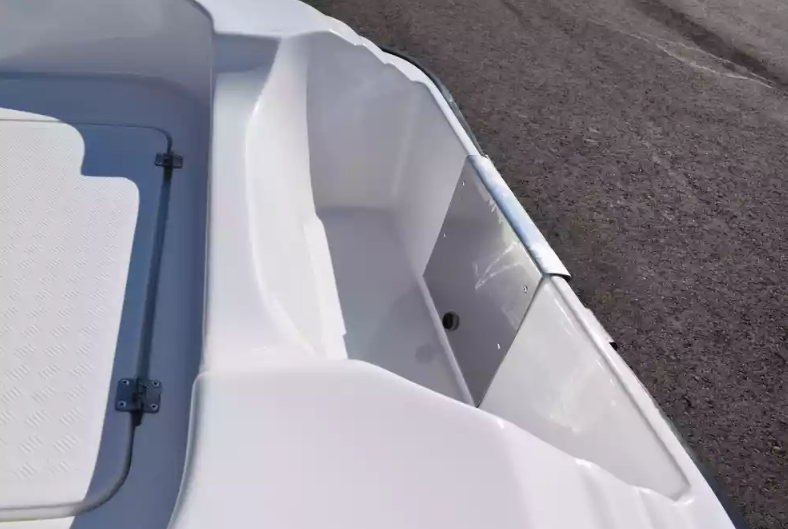 Стеклопластиковая лодка Пингвин (тримаран) в Ростове-на-Дону