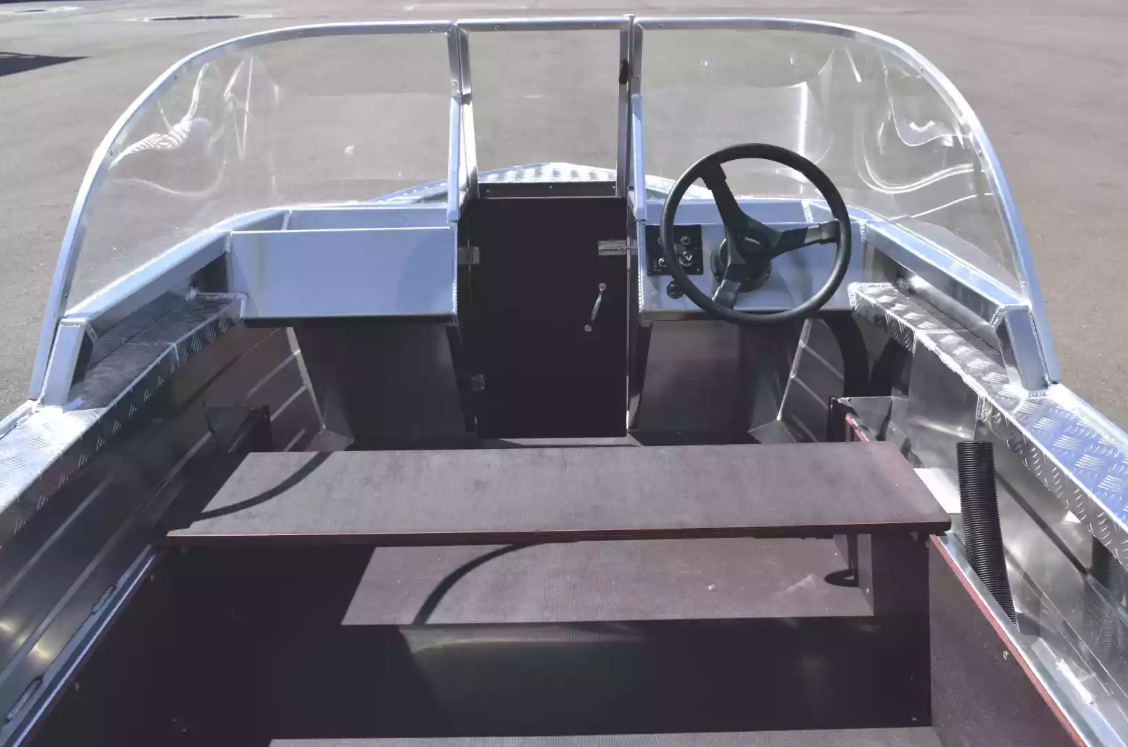Алюминиевая лодка Wyatboat-390 DCM в Ростове-на-Дону