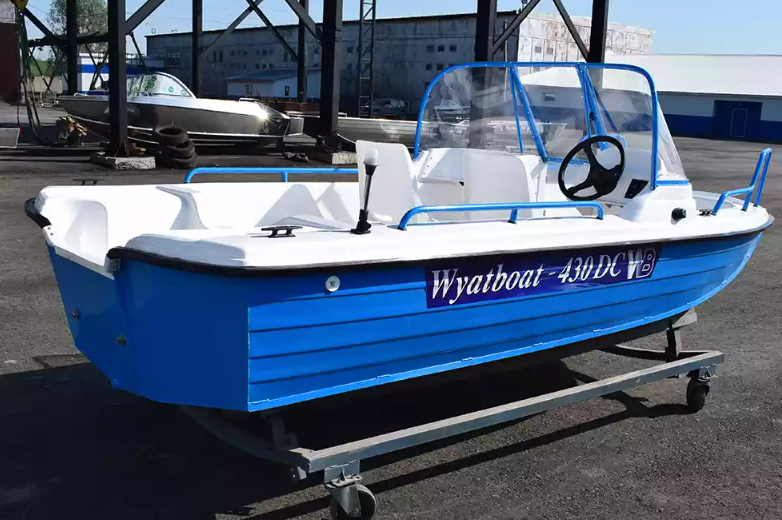 Комбинированный катер Wyatboat-430 DC в Ростове-на-Дону Комбинированный катер Wyatboat-430 DC в Ростове-на-Дону