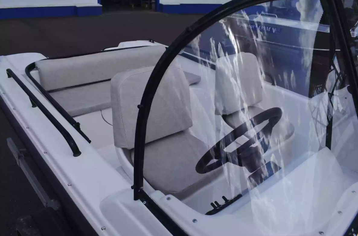 Комбинированный катер Wyatboat-430 DC в Ростове-на-Дону Комбинированный катер Wyatboat-430 DC в Ростове-на-Дону