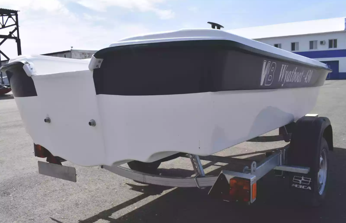 Стеклопластиковая лодка Wyatboat 430 тримаран в Ростове-на-Дону