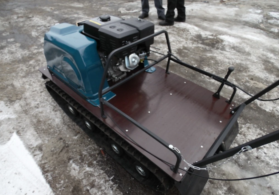 Мотобуксировщик AhtaR LR13 с реверс-вариатором Буран (задний ход) в Ростове-на-Дону