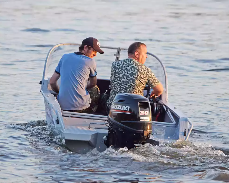 Алюминиевая лодка Wyatboat-390 DCM в Ростове-на-Дону