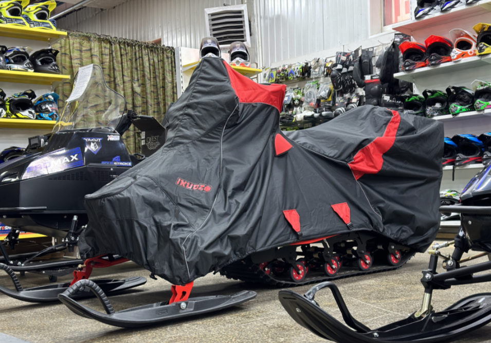 Чехол транспорт. снегохода IKUDZO HUNTER черно-красный Оксфорд ПРЕМИУМ качества с лого IKUDZO в Ростове-на-Дону