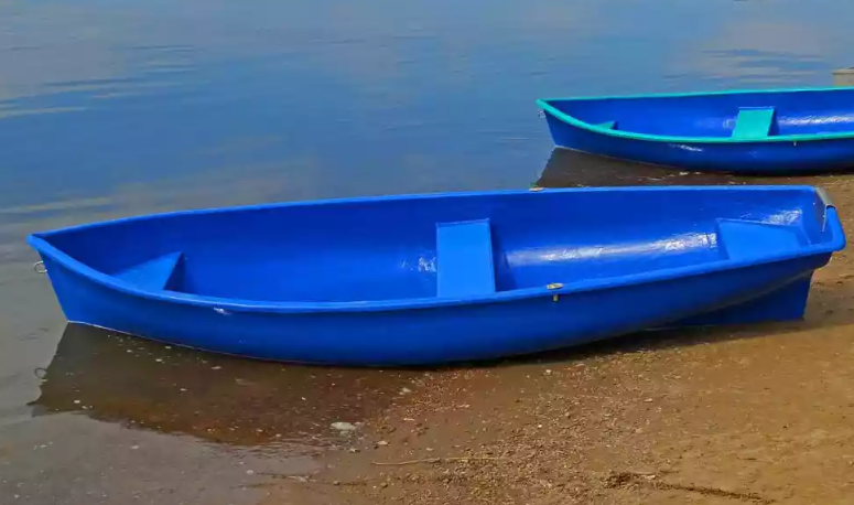 Стеклопластиковая лодка Омуль в Ростове-на-Дону