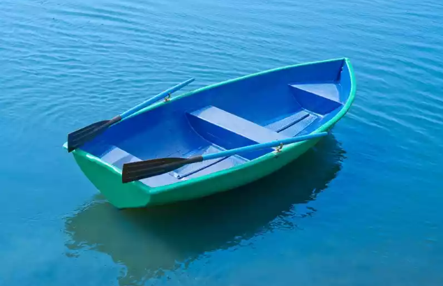 Стеклопластиковая лодка Дельфин в Ростове-на-Дону