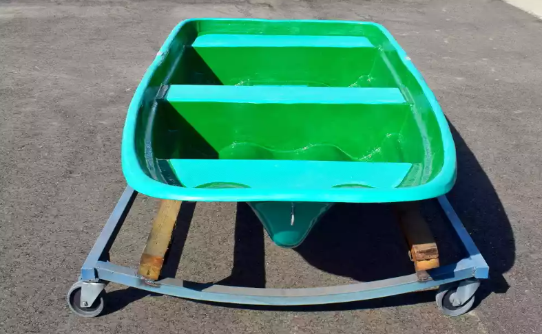 Стеклопластиковая лодка Старт (тримаран) в Ростове-на-Дону