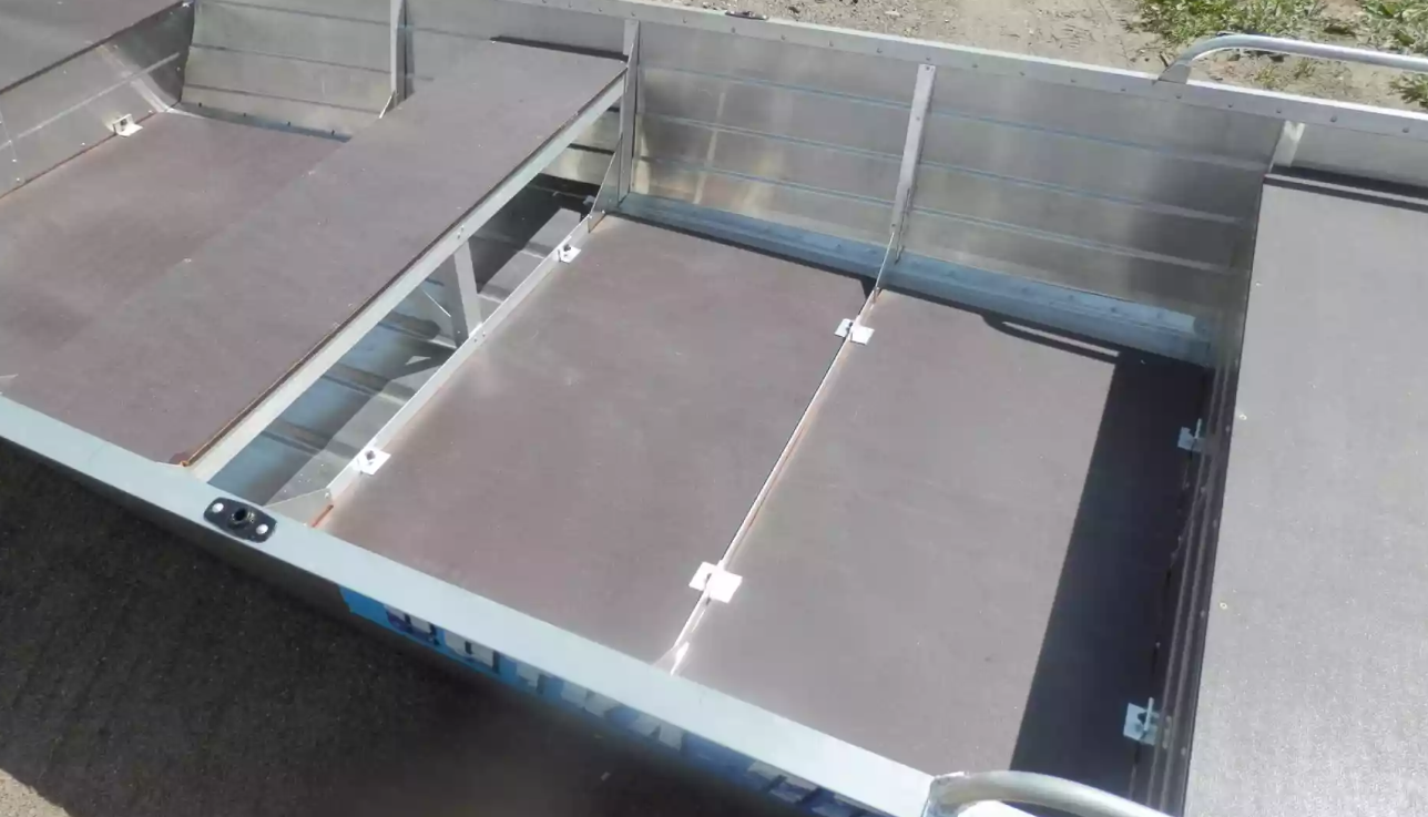 Алюминиевая лодка Вятка-Профи 32 в Ростове-на-Дону