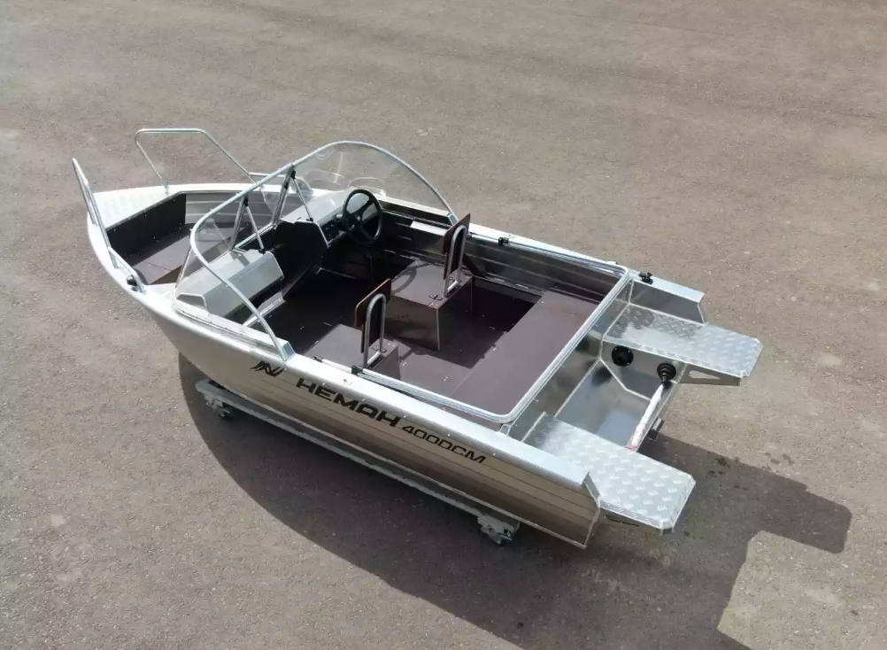 Алюминиевая лодка  Неман-400 DCM NEW в Ростове-на-Дону