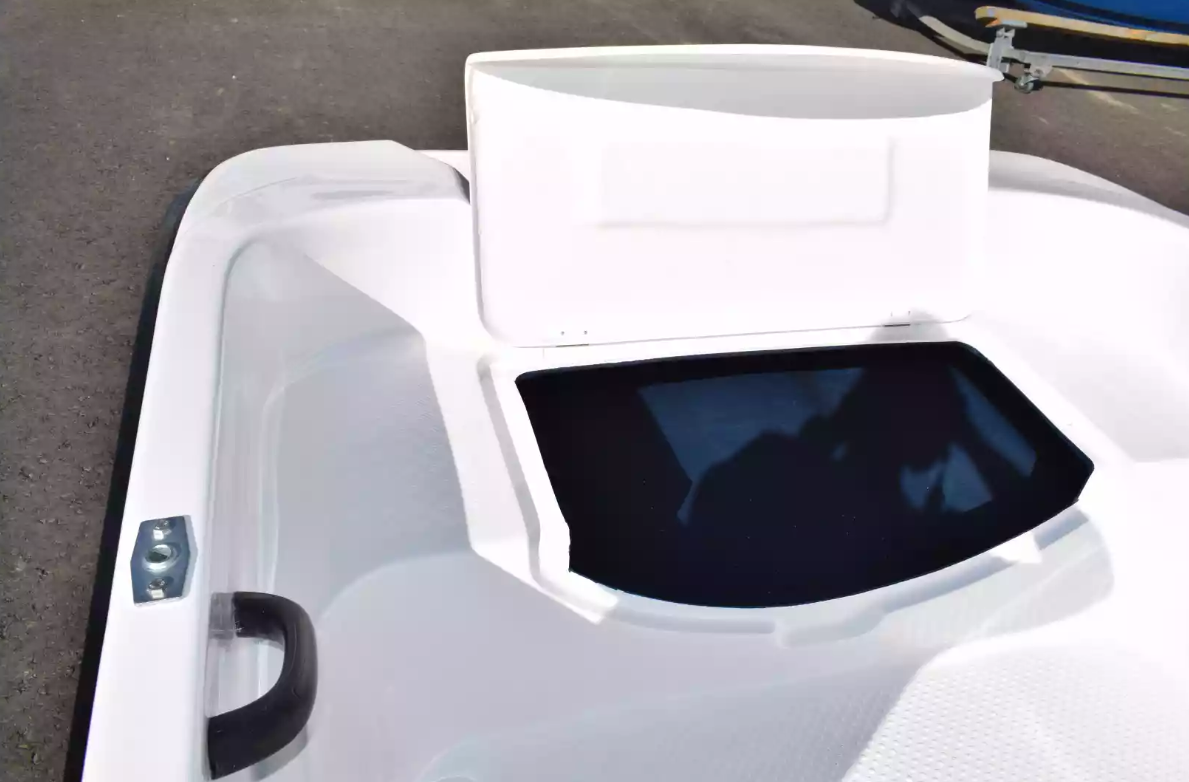 Стеклопластиковая лодка Пингвин (тримаран) в Ростове-на-Дону