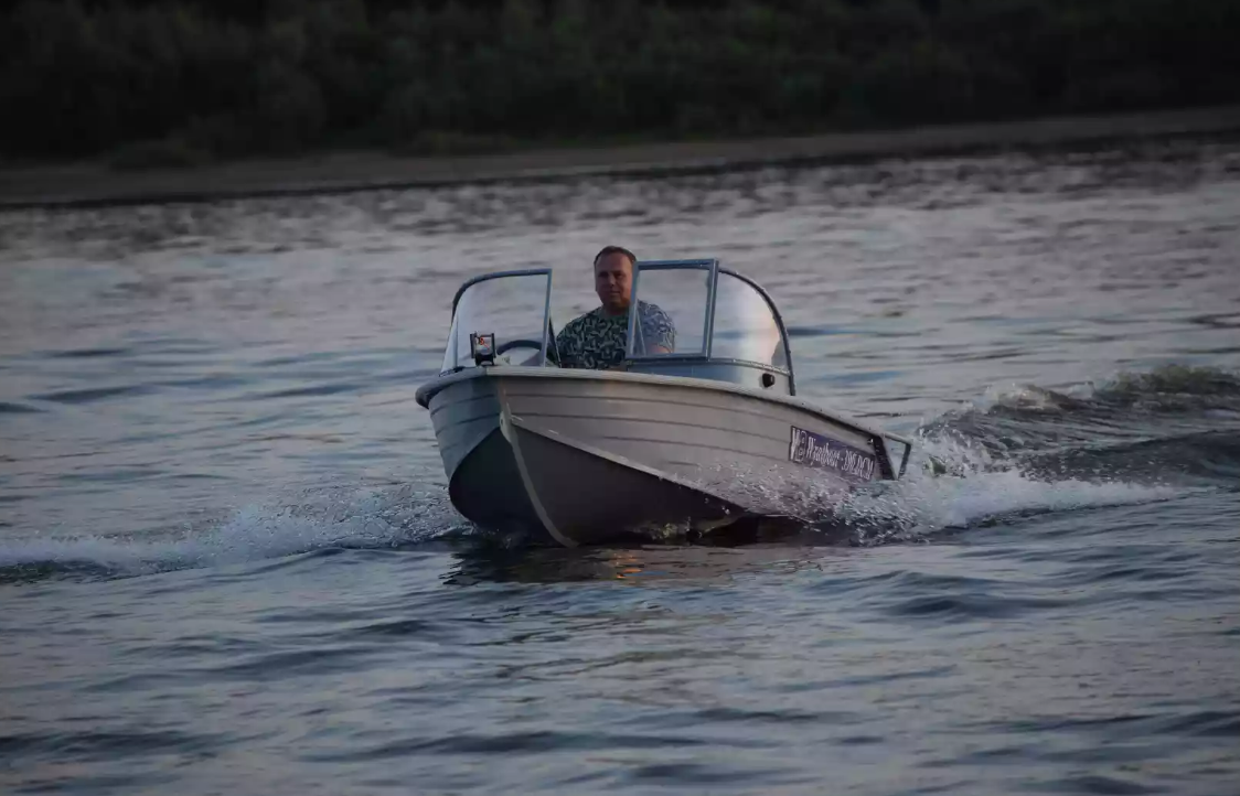 Алюминиевая лодка Wyatboat-390 DCM в Ростове-на-Дону