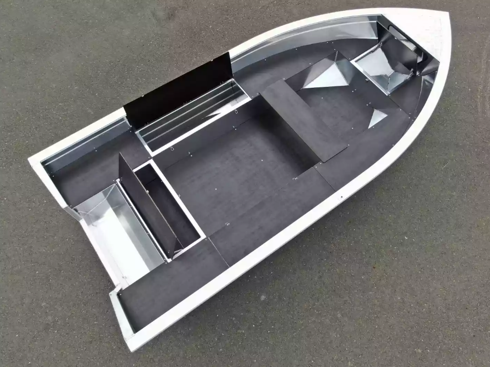 Алюминиевая лодка  Неман-420 в Ростове-на-Дону