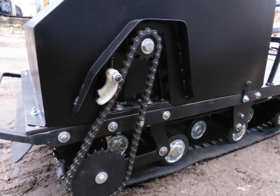 Мотобуксировщик AhtaR Зима 15 л/с с вариатором в Ростове-на-Дону