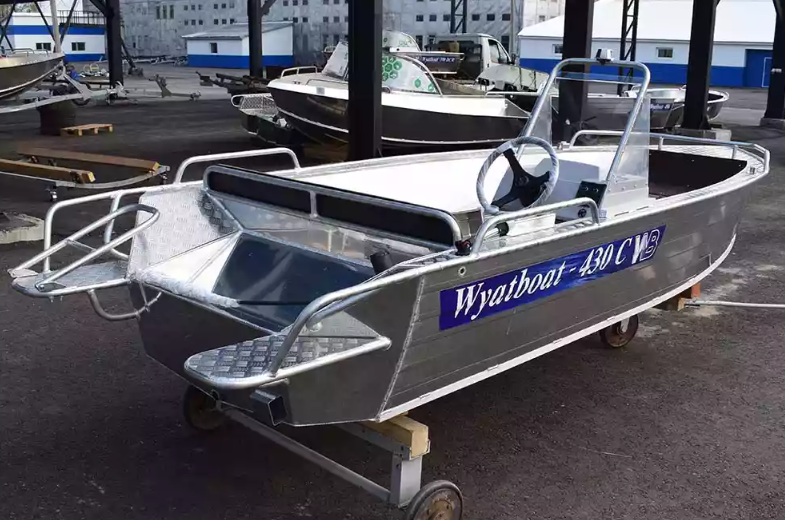 Алюминиевый катер Wyatboat-430 C в Ростове-на-Дону Алюминиевый катер Wyatboat-430 C в Ростове-на-Дону