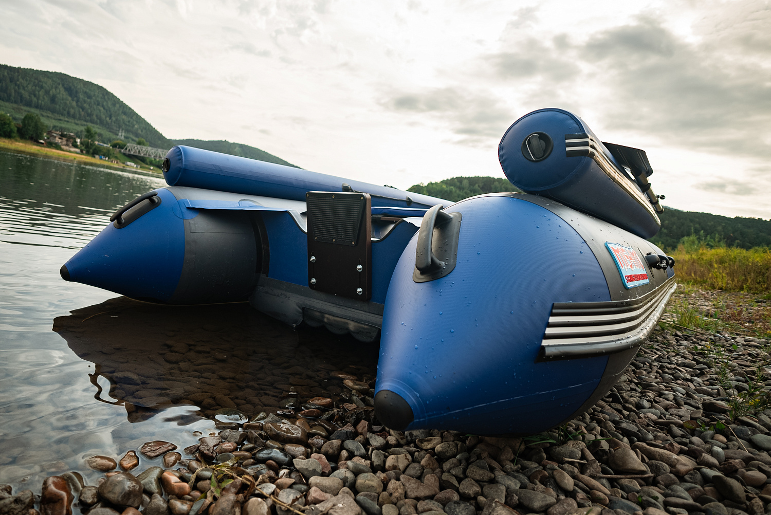 Лодка MISHIMO RIVER FJET PRO 400 под водомет в Ростове-на-Дону