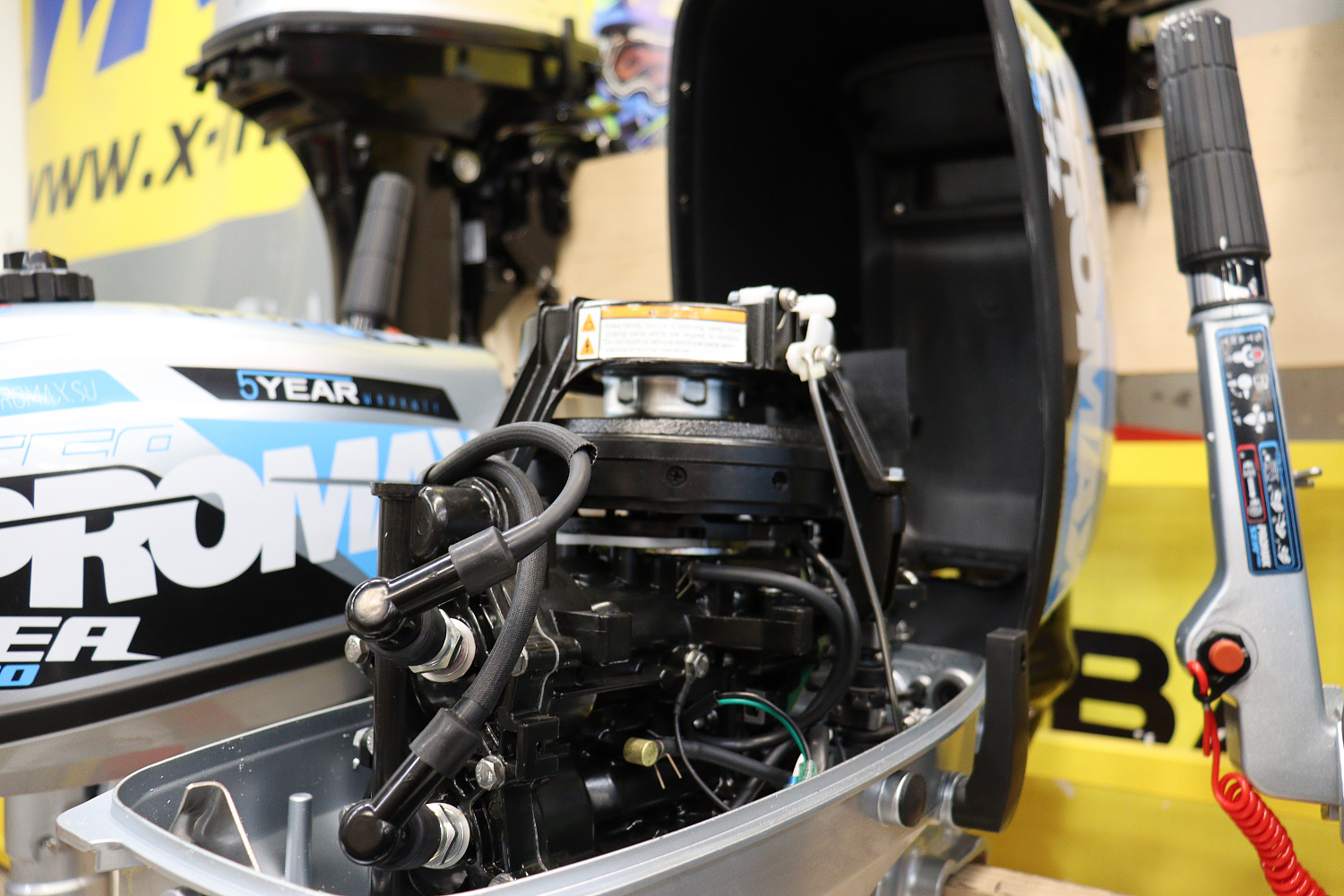 Лодочный мотор PROMAX SP9.9FHS LIGHT в Ростове-на-Дону