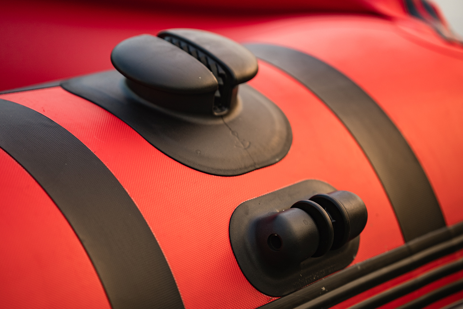 Лодка MISHIMO RIVER FJET PRO 400 под водомет в Ростове-на-Дону